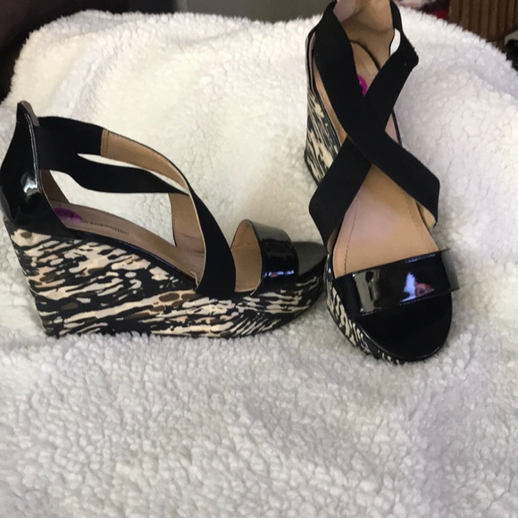 BCBG Generation Wedge - Picture 3 of 5